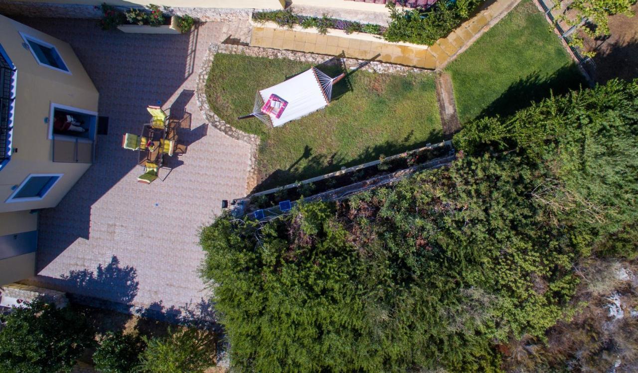 Sunny Hideaway Residence Close To The Nature Argoulidhés Exterior foto
