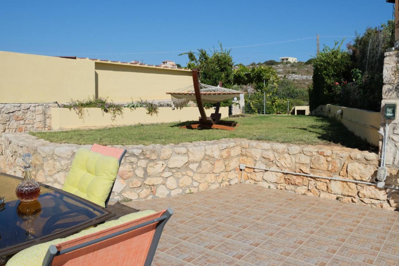 Sunny Hideaway Residence Close To The Nature Argoulidhés Exterior foto